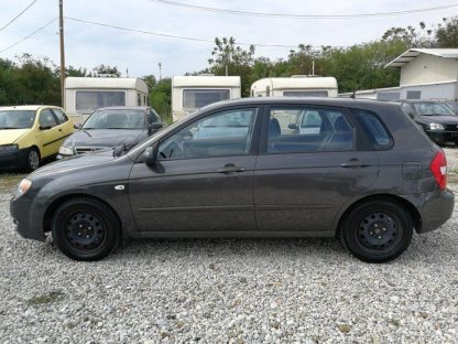 Kia Cerato 1,5 CRDi LX - Slika 4