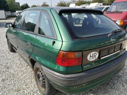 Opel Astra CDX 16V - Slika 6