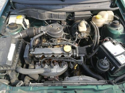 Opel Astra CDX 16V - Slika 18