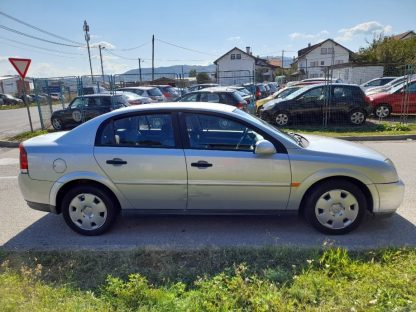 Opel Vectra 1,8 - Slika 3