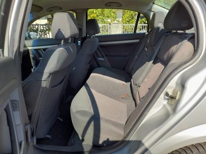 Opel Vectra 1,8 - Slika 12