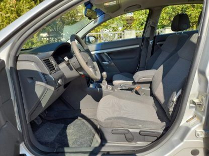 Opel Vectra 1,8 - Slika 9