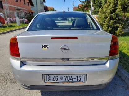Opel Vectra 1,8 - Slika 7