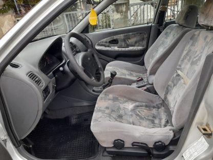 Mitsubishi Carisma 1,6 GLXi - Slika 7