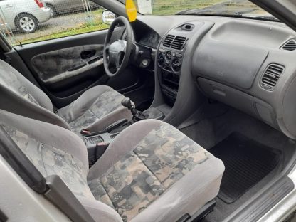 Mitsubishi Carisma 1,6 GLXi - Slika 8