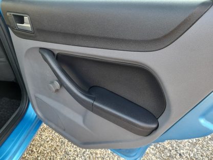 Ford Focus 1,4 - Slika 10