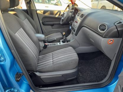 Ford Focus 1,4 - Slika 7