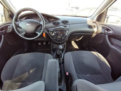 Ford Focus 1,8 - Slika 11