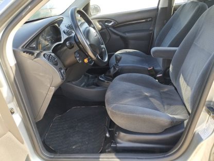 Ford Focus 1,8 - Slika 9
