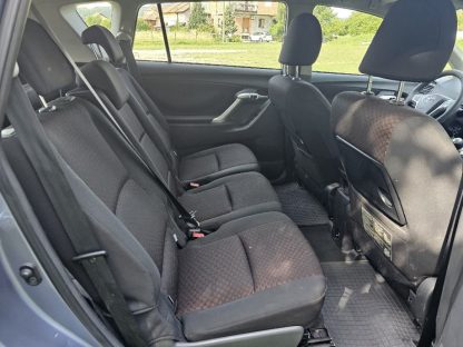 Toyota Corolla Verso 2,0 D-4D - Slika 10