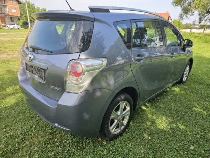 Toyota Corolla Verso 2,0 D-4D - Slika 6