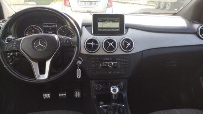 Mercedes-Benz B-klasa 180 CDI - Slika 9