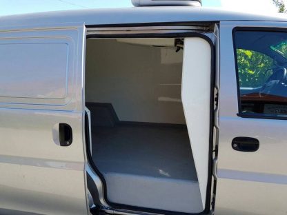 HYUNDAI H1 2.5 CRDI HLADNJAČA - Slika 9