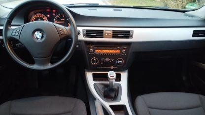 BMW serija 3 Touring 320d - Slika 10