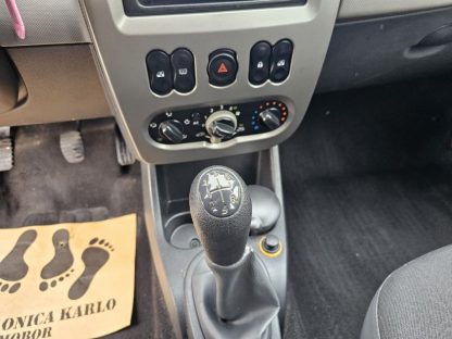 Dacia Sandero 1,4 - Slika 10