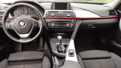 BMW serija 3 Touring 318d - Slika 10