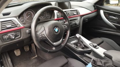 BMW serija 3 Touring 318d - Slika 11