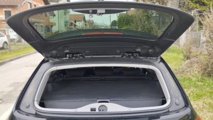BMW serija 3 Touring 318d - Slika 14