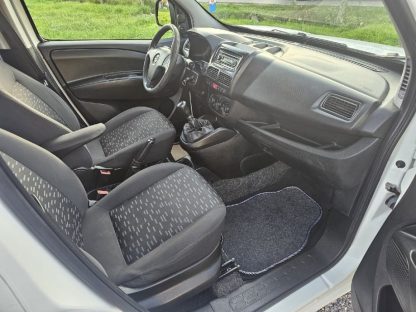 Opel Combo 1,3 CDTi MAXI - Slika 14