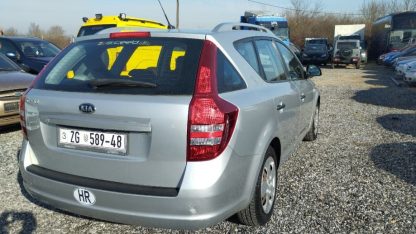 Kia Ceed (cee'd) Sportswagon 1,6 - Slika 7