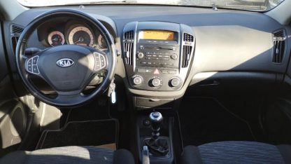 Kia Ceed (cee'd) Sportswagon 1,6 - Slika 11