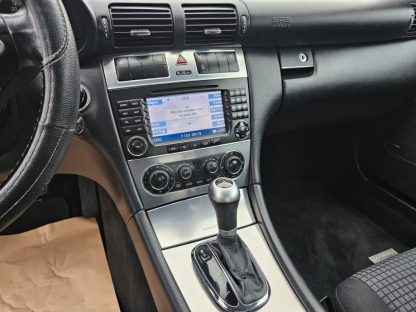 Mercedes-Benz C klasa-SportCoupe 220 - Slika 11