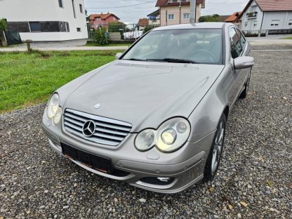 Mercedes-Benz C klasa-SportCoupe 220 - Slika 3