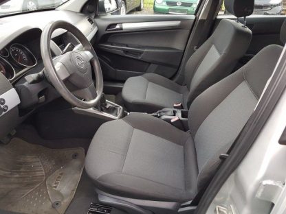Opel Astra Karavan 1,7 CDTI Cosmo - Slika 7