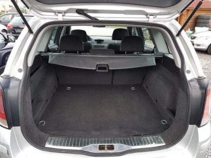 Opel Astra Karavan 1,7 CDTI Cosmo - Slika 12