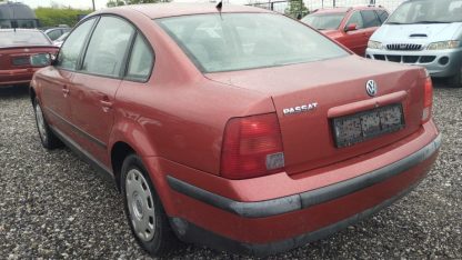 VW Passat 1,6 - Slika 6