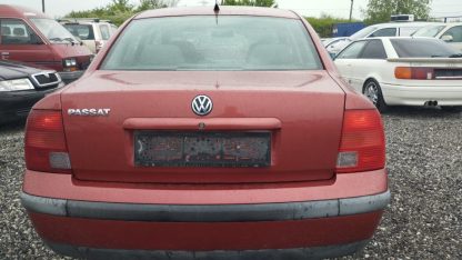 VW Passat 1,6 - Slika 8