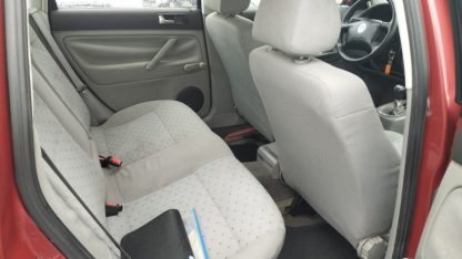 VW Passat 1,6 - Slika 12