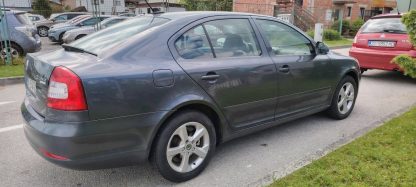 Škoda Octavia 1,6 TDI, reg. 03/2026. - Slika 8
