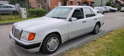 Mercedes-Benz E-klasa 220 Classic - Slika 2