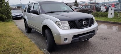 Nissan Pathfinder 2,5 dCi XE - Slika 3