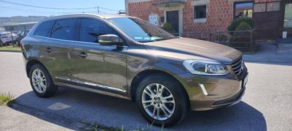 Volvo XC60 AWD D4 automatik - Slika 4