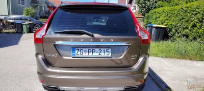 Volvo XC60 AWD D4 automatik - Slika 10