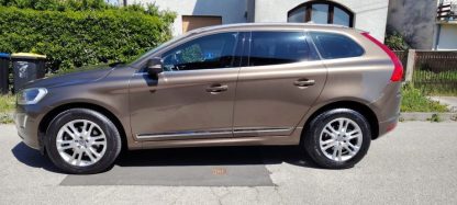 Volvo XC60 AWD D4 automatik - Slika 3