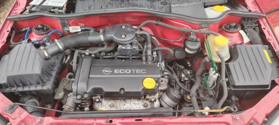 Opel Corsa 1,2 16V automatik - Slika 14