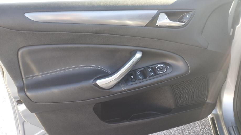 Ford Mondeo 1,6 - Slika 17