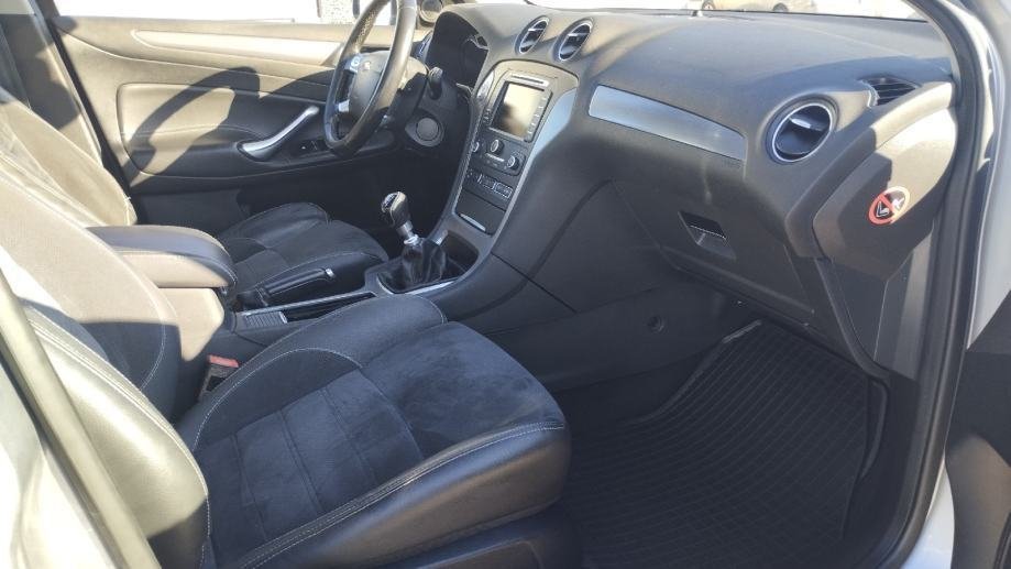 Ford Mondeo 1,6 - Slika 11