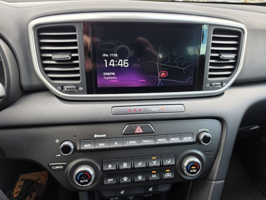Kia Sportage 1,6 CRDi automatik - Slika 8