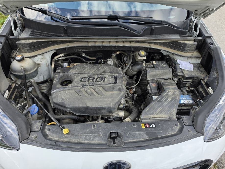 Kia Sportage 1,6 CRDi automatik - Slika 17