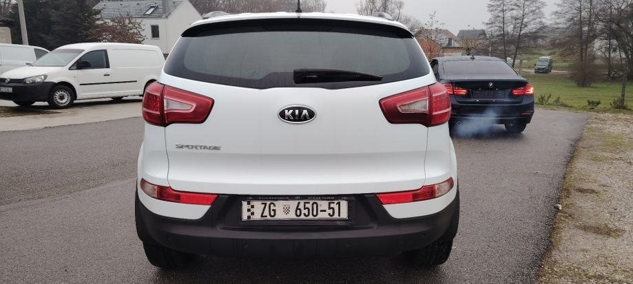 Kia Sportage 2WD 1,6 - Slika 8