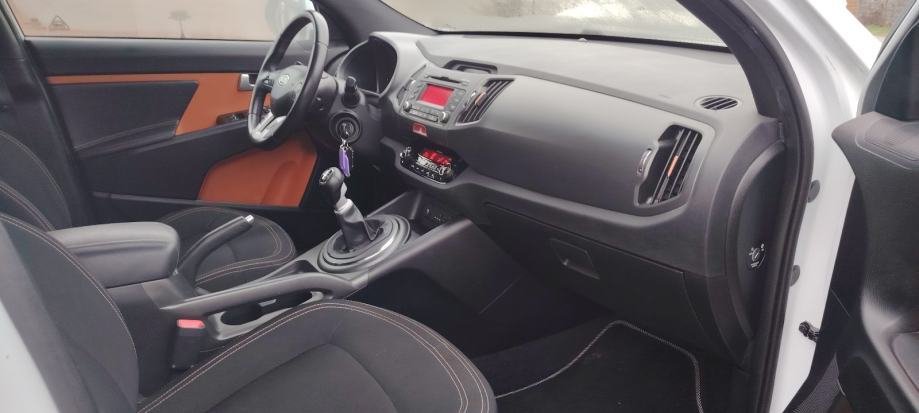 Kia Sportage 2WD 1,6 - Slika 12