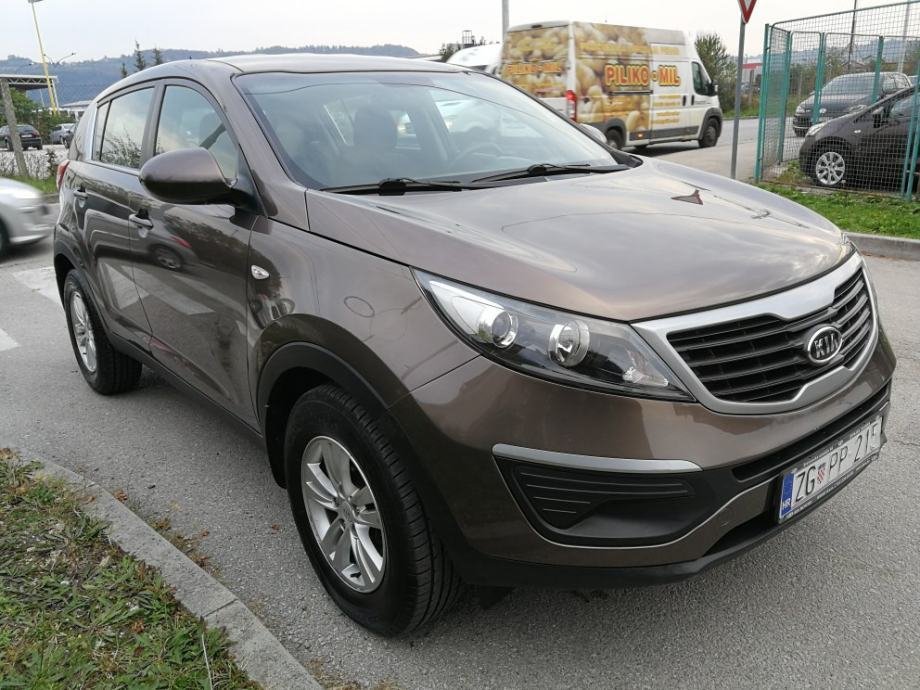 Kia Sportage 2WD 1,7 CRDi - Slika 2