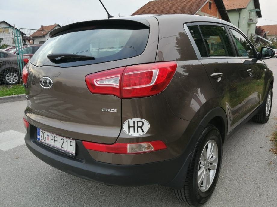 Kia Sportage 2WD 1,7 CRDi - Slika 6