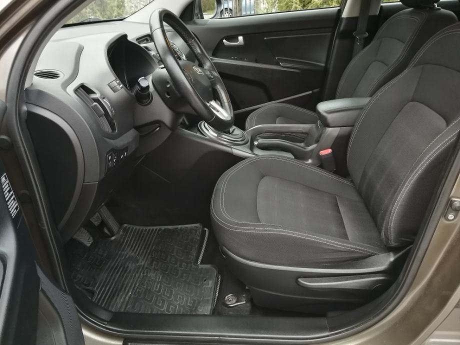 Kia Sportage 2WD 1,7 CRDi - Slika 9
