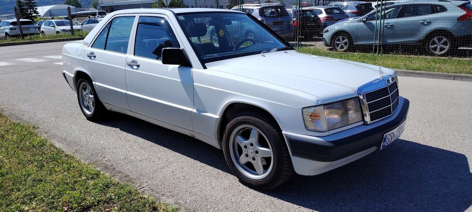 Mercedes-Benz 190 E 2,0 ABS, klima, šiber... - Slika 2