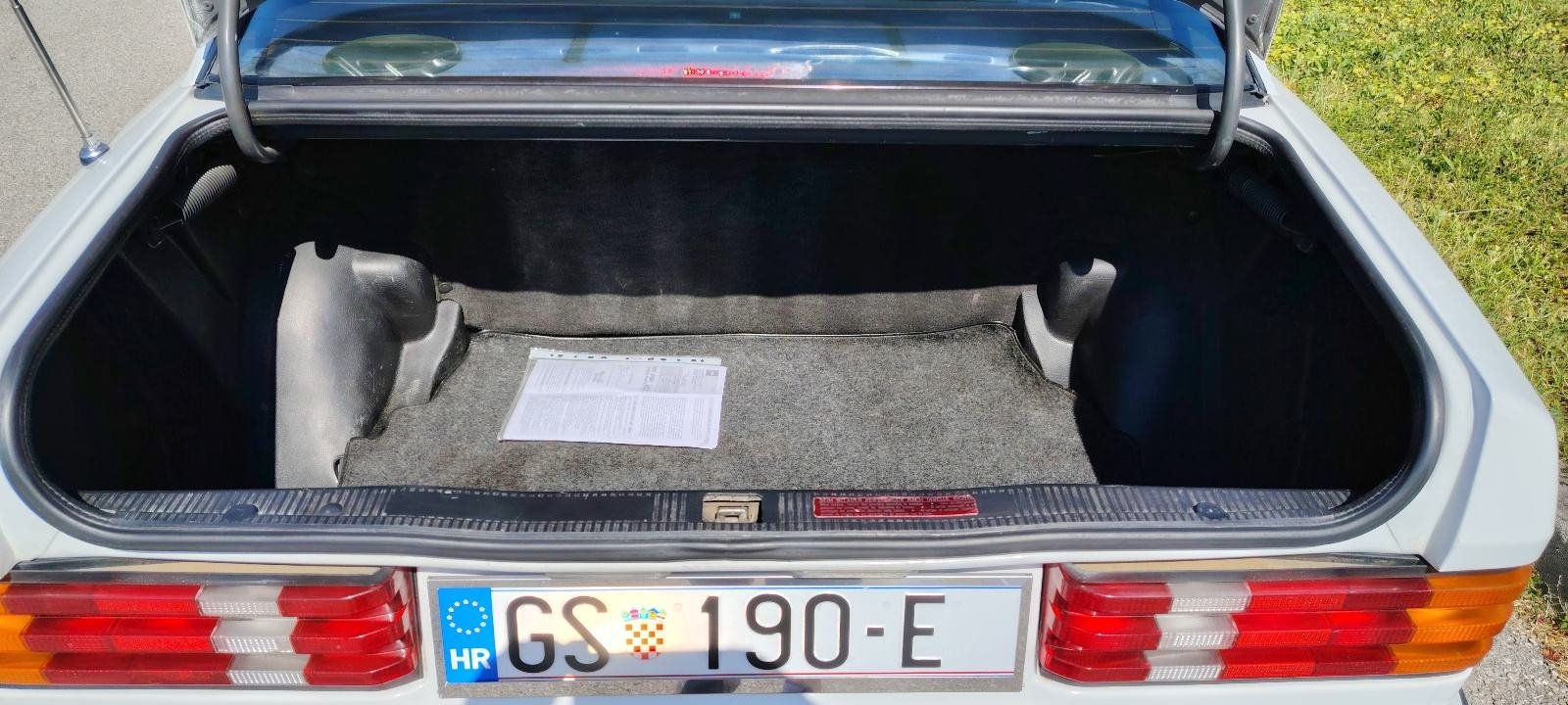 Mercedes-Benz 190 E 2,0 ABS, klima, šiber... - Slika 16